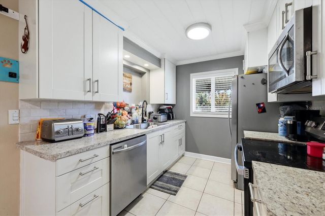 1111 51ST AVENUE W, Bradenton, FL 34207