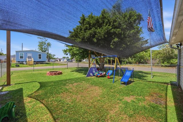 1111 51ST AVENUE W, Bradenton, FL 34207