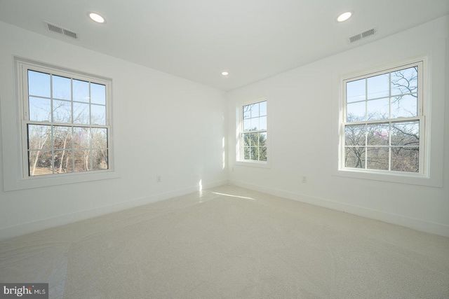 2627 COUNTY LINE RD, Chalfont, PA 18914