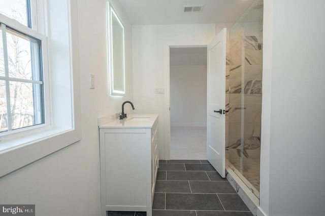 2627 COUNTY LINE RD, Chalfont, PA 18914