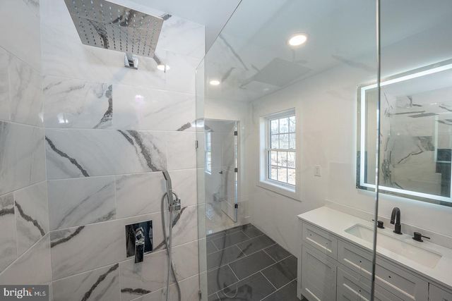 2627 COUNTY LINE RD, Chalfont, PA 18914