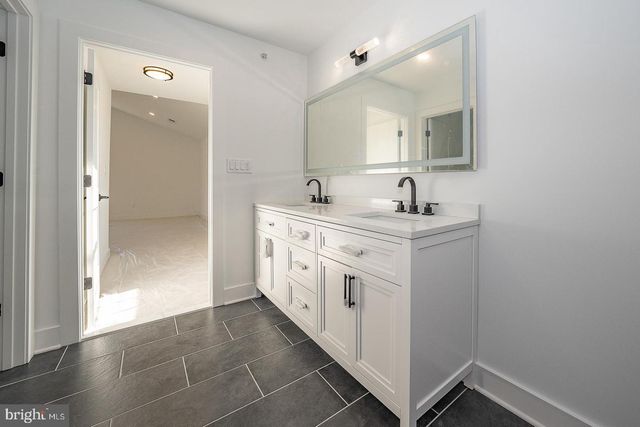 2627 COUNTY LINE RD, Chalfont, PA 18914