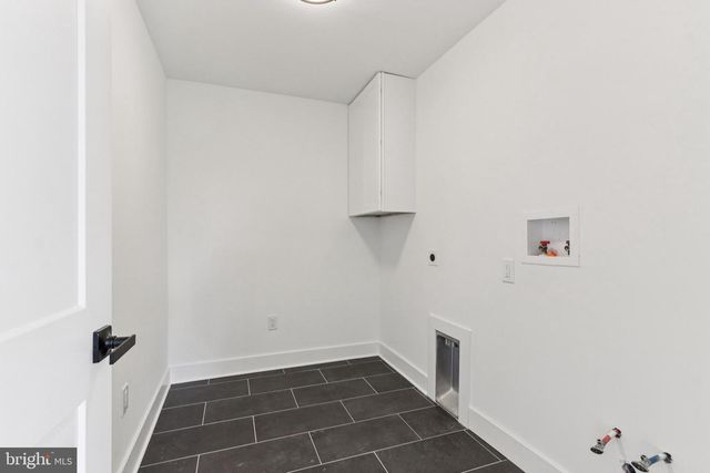 2627 COUNTY LINE RD, Chalfont, PA 18914