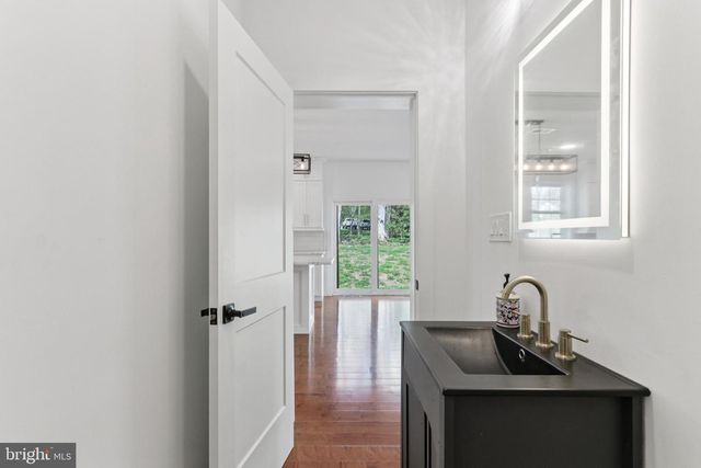 2627 COUNTY LINE RD, Chalfont, PA 18914