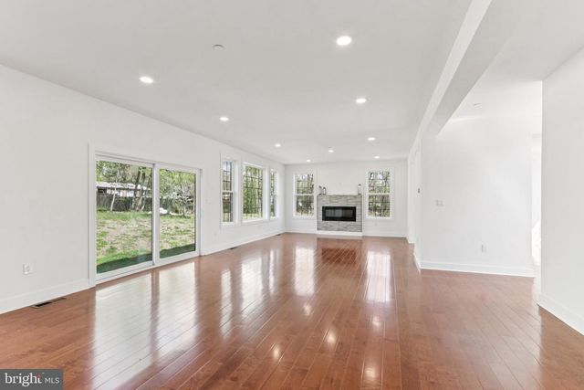 2627 COUNTY LINE RD, Chalfont, PA 18914