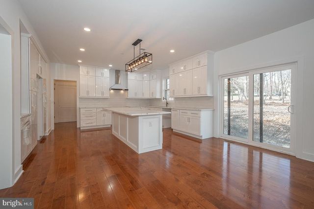 2627 COUNTY LINE RD, Chalfont, PA 18914