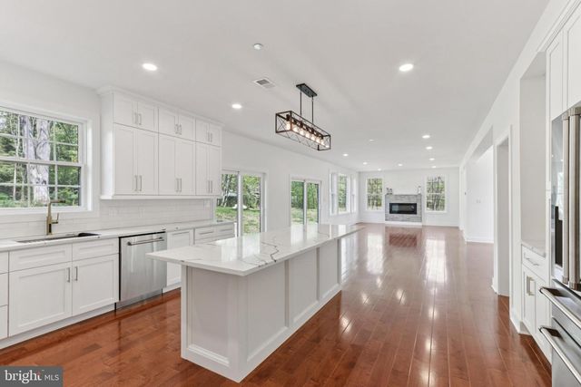 2627 COUNTY LINE RD, Chalfont, PA 18914