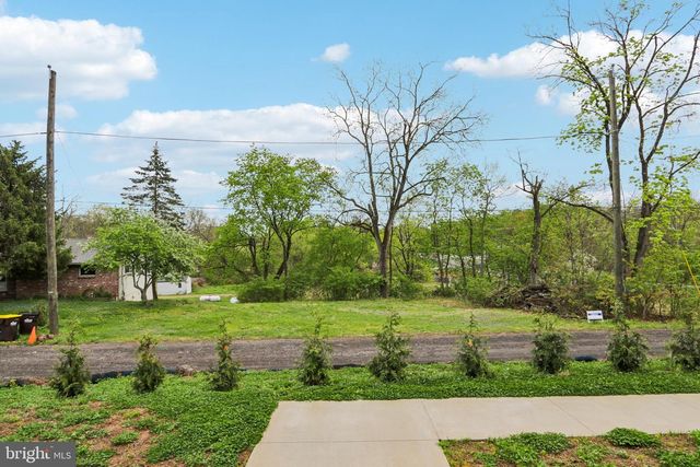 2627 COUNTY LINE RD, Chalfont, PA 18914