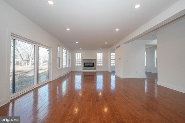 2627 COUNTY LINE RD, Chalfont, PA 18914