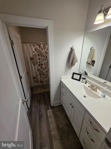 120 MOONSTONE DR, Kearneysville, WV 25430