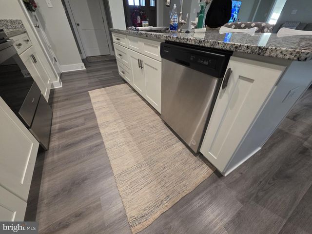 120 MOONSTONE DR, Kearneysville, WV 25430