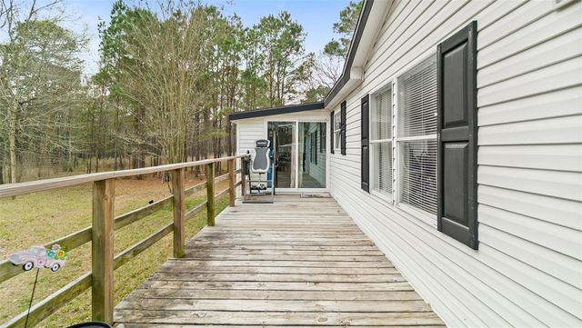 7735 N Walker Road, Cleveland, TX 77328