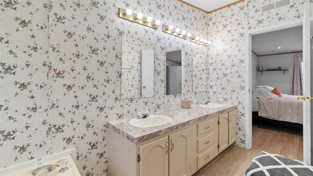 7735 N Walker Road, Cleveland, TX 77328