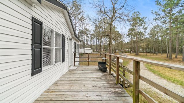 7735 N Walker Road, Cleveland, TX 77328