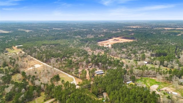 7735 N Walker Road, Cleveland, TX 77328