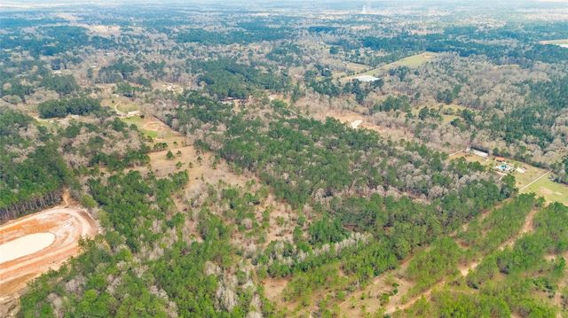 7735 N Walker Road, Cleveland, TX 77328