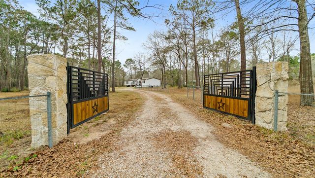 7735 N Walker Road, Cleveland, TX 77328