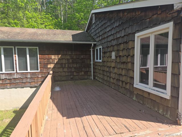 63 Otens Road, Ellenville, NY 12428
