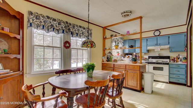 94 Topanemus Lane, Freehold, NJ 07728