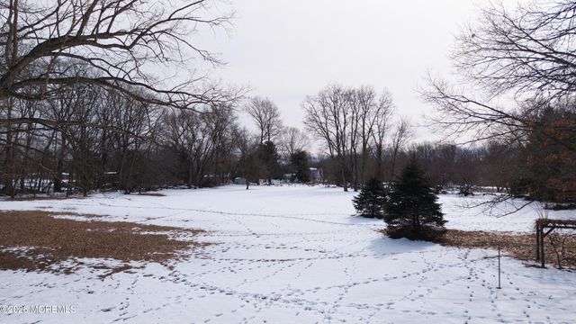 94 Topanemus Lane, Freehold, NJ 07728