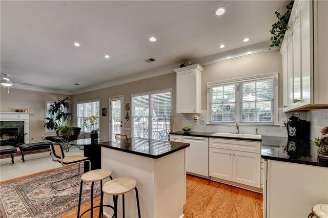 3365 Parsons Run, Suwanee, GA 30024