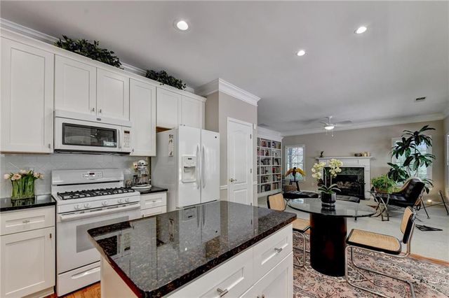 3365 Parsons Run, Suwanee, GA 30024