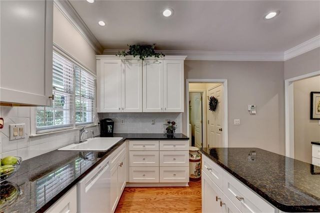 3365 Parsons Run, Suwanee, GA 30024