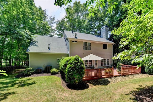 3365 Parsons Run, Suwanee, GA 30024