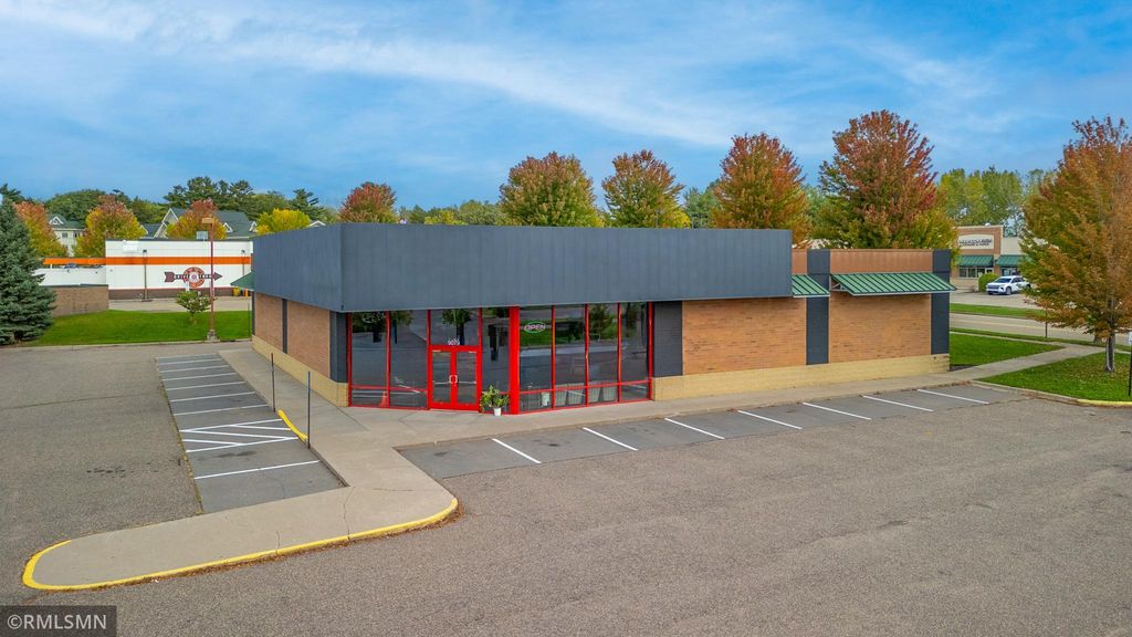 9079 Buchanan Trail, Inver Grove Heights, MN 55076 — exterior