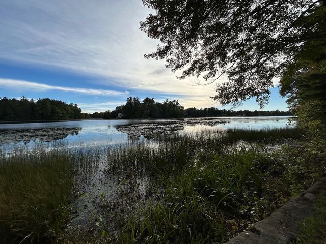 17 Casey Road, Kingston, NH 03848