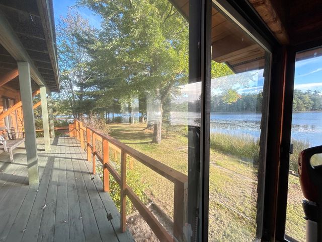 17 Casey Road, Kingston, NH 03848
