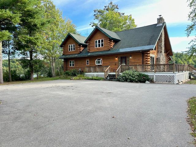 17 Casey Road, Kingston, NH 03848
