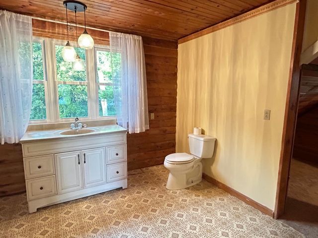 17 Casey Road, Kingston, NH 03848