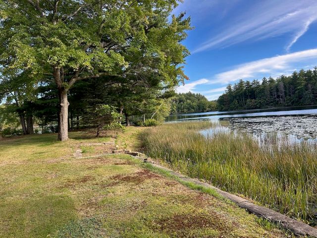 17 Casey Road, Kingston, NH 03848