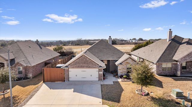 134 Donna Circle, Granbury, TX 76049