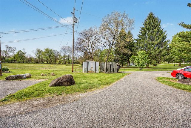 213 Reading Avenue, Jonesville, MI 49250