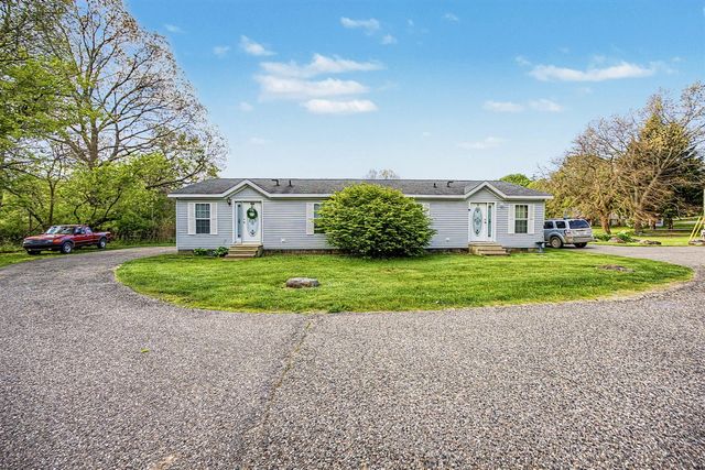 213 Reading Avenue, Jonesville, MI 49250