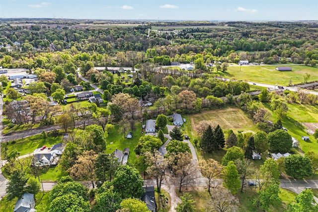 213 Reading Avenue, Jonesville, MI 49250