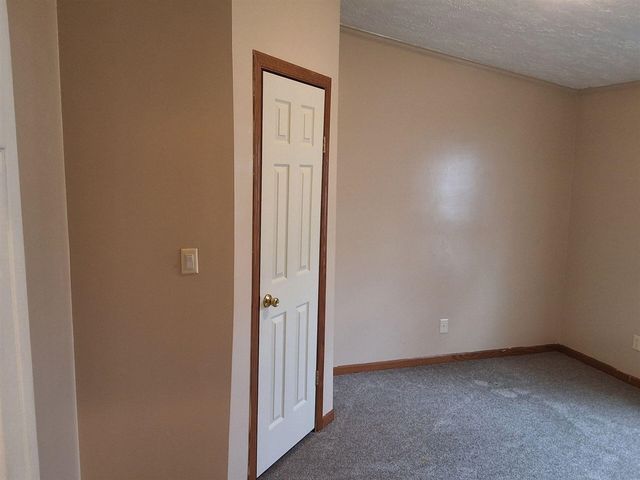 213 Reading Avenue, Jonesville, MI 49250