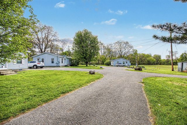 213 Reading Avenue, Jonesville, MI 49250