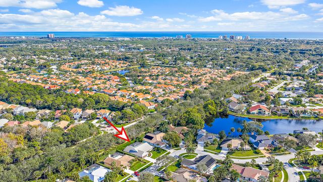 12910 La Rochelle Circle, Palm Beach Gardens, FL 33410