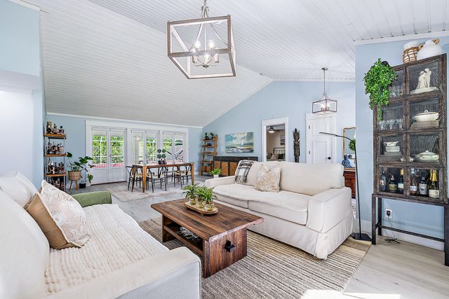 12910 La Rochelle Circle, Palm Beach Gardens, FL 33410