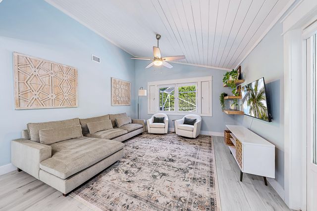 12910 La Rochelle Circle, Palm Beach Gardens, FL 33410