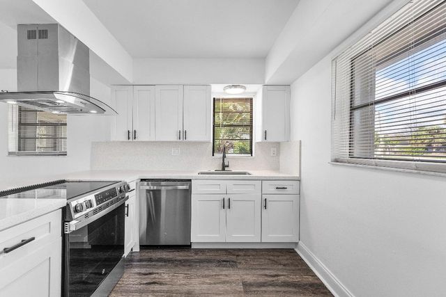 500 NE 48th Street, Boca Raton, FL 33431