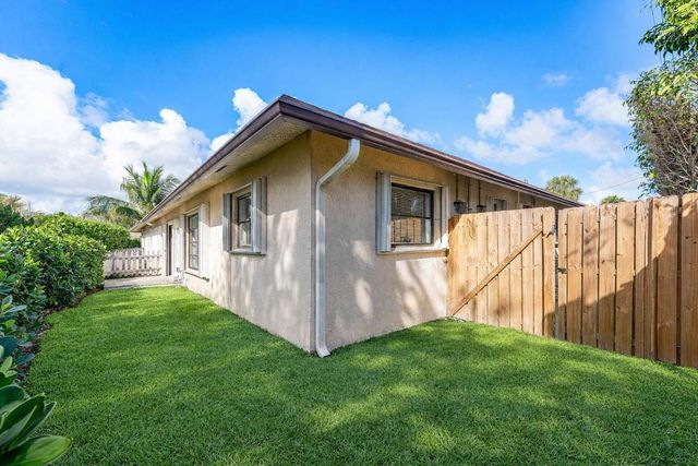 500 NE 48th Street, Boca Raton, FL 33431