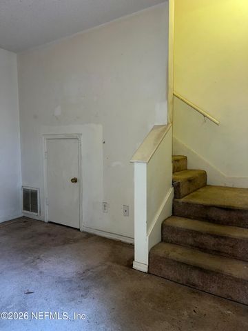 7626 MELISSA Court N, Jacksonville, FL 32210