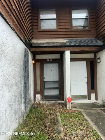 7626 MELISSA Court N, Jacksonville, FL 32210