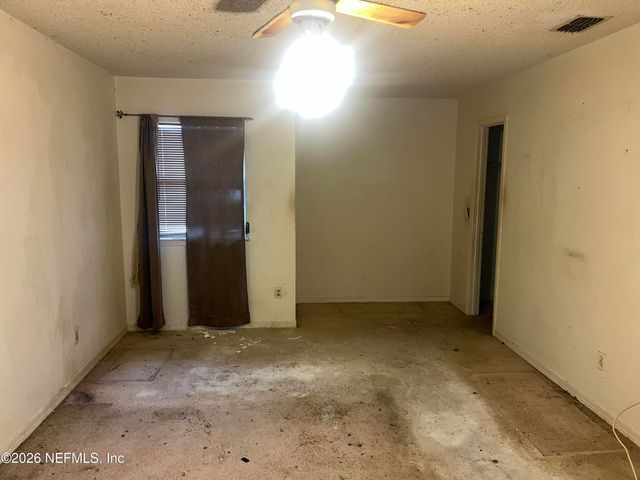 7626 MELISSA Court N, Jacksonville, FL 32210