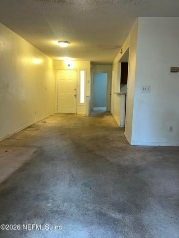 7626 MELISSA Court N, Jacksonville, FL 32210