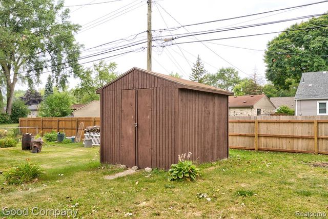 11700 Cavell Street, Livonia, MI 48150